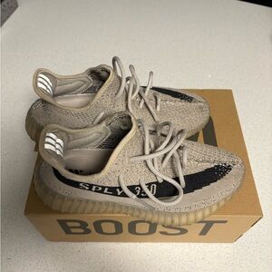 Adidas Yeezy Boost 350 V2 - Tan and Black